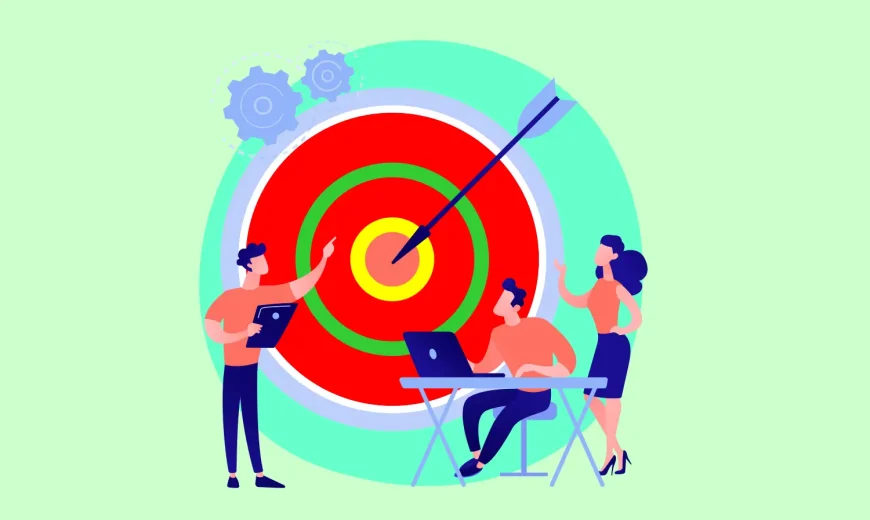 Ilustração de planejamento estratégico com equipe reunida diante de alvo representando metas, objetivos e foco institucional